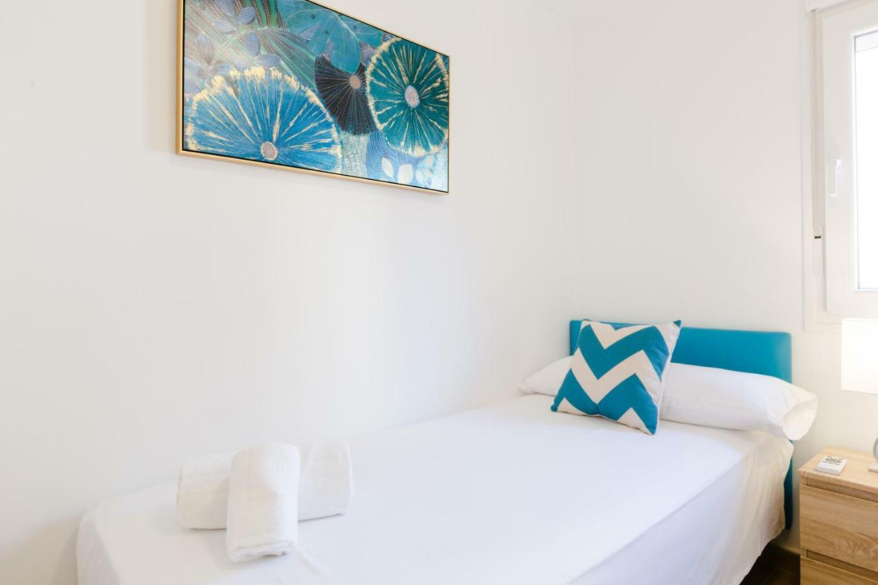 Picasso Daisy Fuengirola Exterior foto