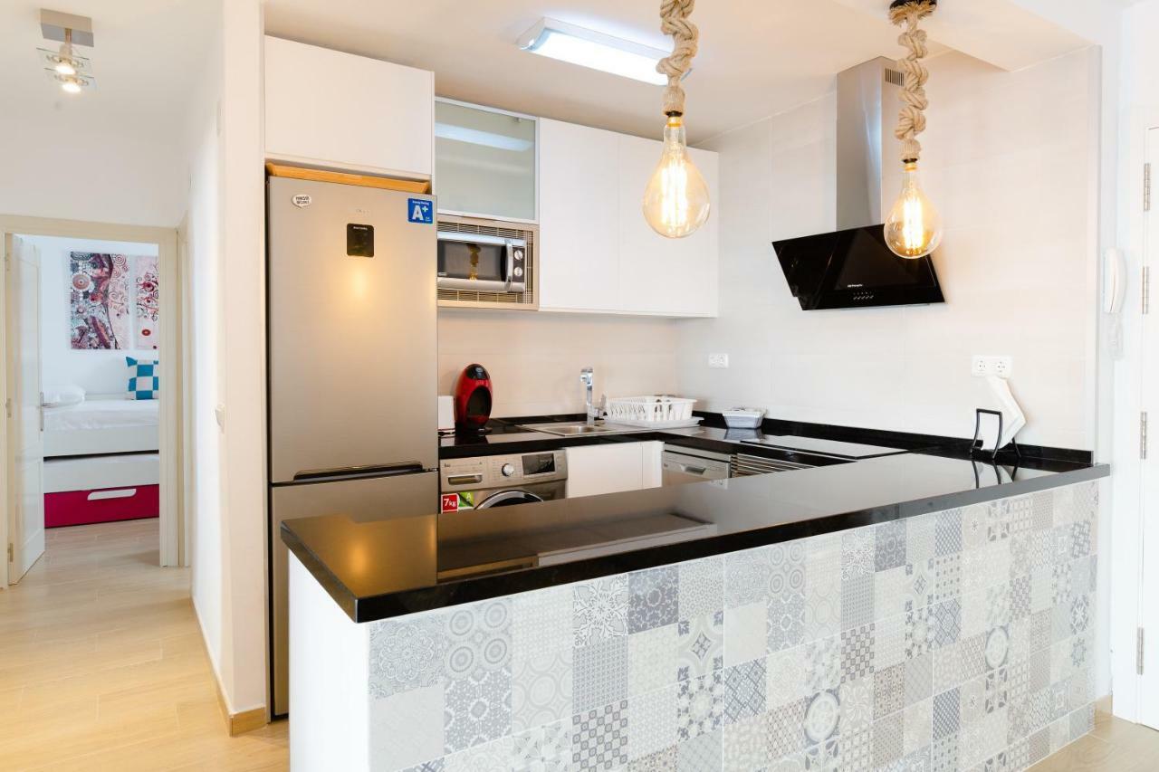Picasso Daisy Fuengirola Exterior foto